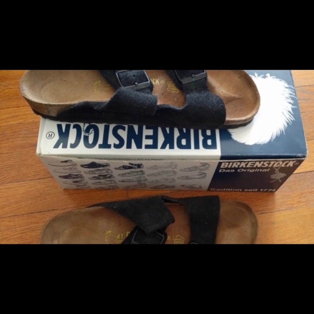 Birkenstocks black